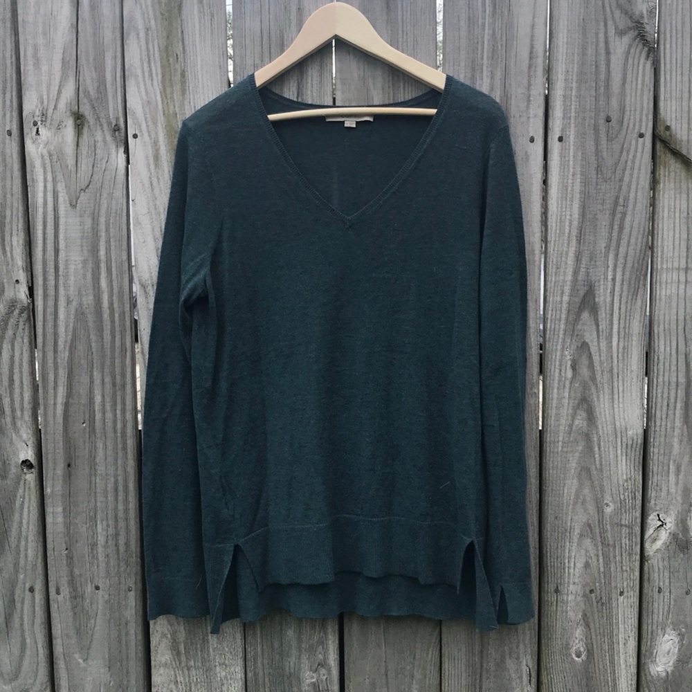 Light v neck sweater